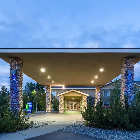 Wyndham Garden Anchorage Airport
