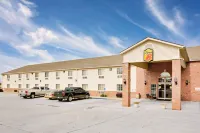 Super 8 by Wyndham Mound City Hotel di 