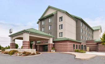 Holiday Inn Express Breezewood