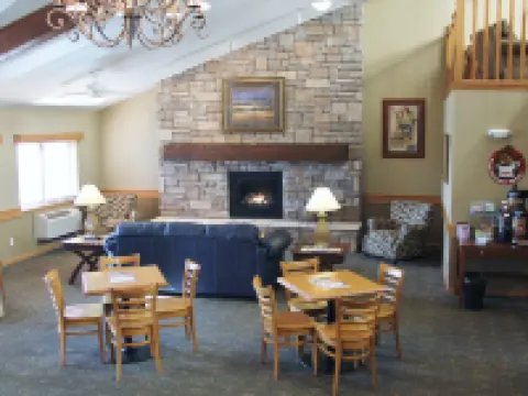 AmericInn by Wyndham Cedar Rapids/CID Airport Hotels in Cedar Rapids