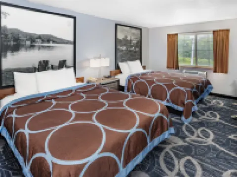 ซุปเปอร์ 8 บายวินด์แฮม จอห์นสทาวน์/โกลเวอร์สวิลล์ โรงแรมในFulton County