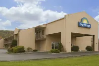 Days Inn by Wyndham Morehead Hotel dekat Morehead State University