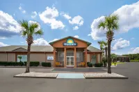 Days Inn by Wyndham Hardeeville/ I-95 State Line Hotels in 