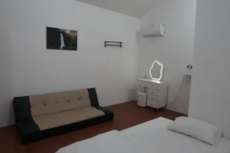 Sambas Cottages