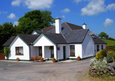Valley Lodge Room Only Guest House Hotels in der Nähe von Knock Shrine
