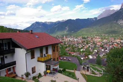 Hotel-Garni Drachenburg Hotels in Wallgau