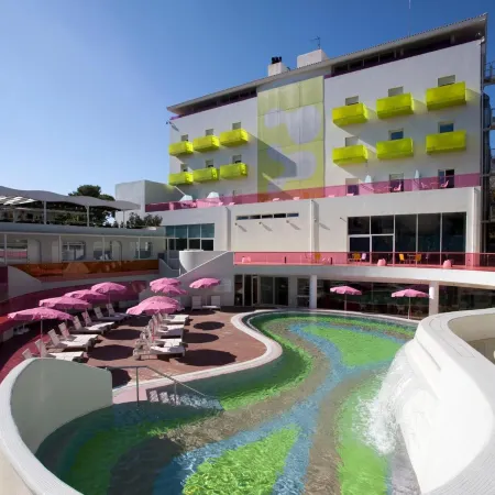 Semiramis Hotel
