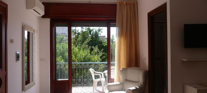 Garden House Ercolano Отели в г. Эрколано