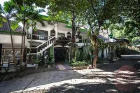 RedDoorz Near Balai Kota Malang Hotels in Kauman