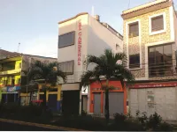 卡爾迪納爾旅館 伊基托斯酒店