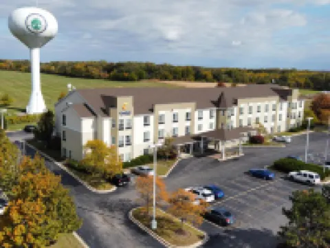 Comfort Inn & Suites Geneva- West Chicago Hotels in Kane County