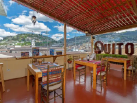 Friends Hotel & Rooftop - Historic Center & Museums Hotels in Quito