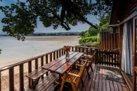 Under Milkwood Resort Hotels in Brenton-on-Sea