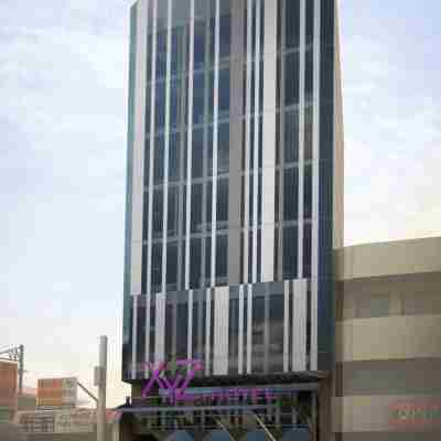 Hotel XYZ Hotel Exterior