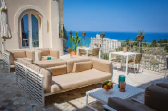 特羅佩亞甜蜜生活酒店