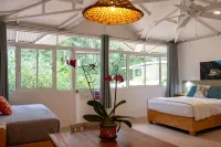 Jaguar Inn Bungalows - Parvekkeita
