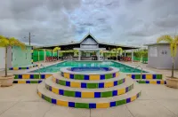 Airport Suites Hotel - Pools