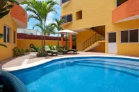 Kaam Accommodations - Kolam Renang