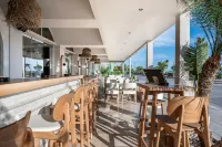 Zephyros Hotel