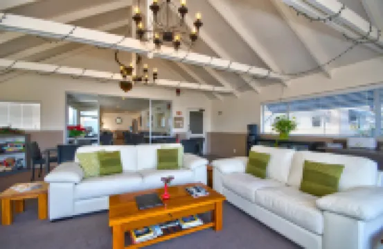 ميلبورن لودج