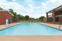 Days Inn by Wyndham Childersburg/Sylacauga - Pools