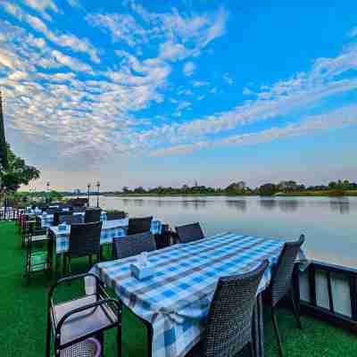 แมงโก้ เฮ้าส์ รีสอร์ต & คาเฟ่ Dining/Meeting Rooms