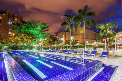 NH Collection Medellin Royal - Pools