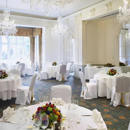 Warren House Hotel Отели рядом с достопримечательностью «Парк Уимблдон-Коммон»