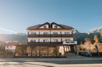 Suru Hotel & Restaurant Hotels in 