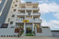 Itsy Hotels Saina Stay Near 32 Milestone Hotels in Old Gurgaon