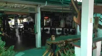 Harleys Pub and Hotel - bar