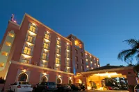 Holiday Inn Express Monterrey Galerias-Sn Jeronimo Hoteles cerca de Plaza Fomerrey 35