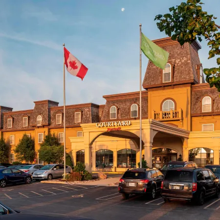 Courtyard Waterloo St. Jacobs