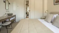 Monolithoi Villas