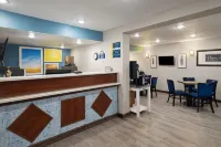 Days Inn & Suites by Wyndham Kokomo Hotels in Kokomo