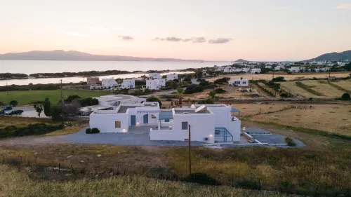 Soley Naxos - Mountain View