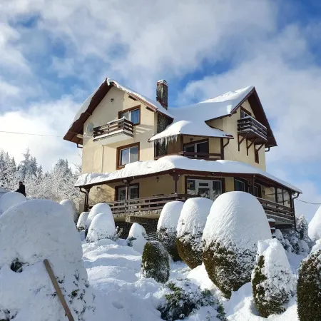 Fox Valley Villa