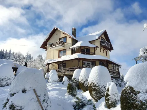 Fox Valley Villa - balcony