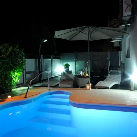 Apartments & Rooms Villa Maslina