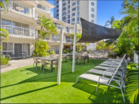 Outrigger Burleigh