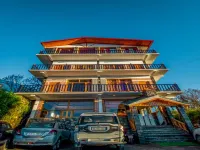 La Riqueza Kanatal # Beautiful View of Gangotri Mountains # Parking # Near to Surkanda Devi Temple