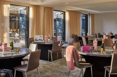 Moxy Atlanta Midtown Отели рядом с достопримечательностью «Overtime Elite Arena (OTE)»