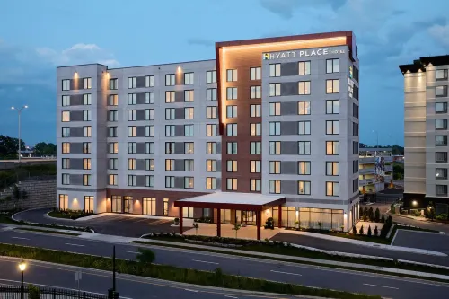 Hyatt Place Montreal Airport