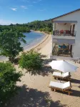 Emeraude Lodge - Strand