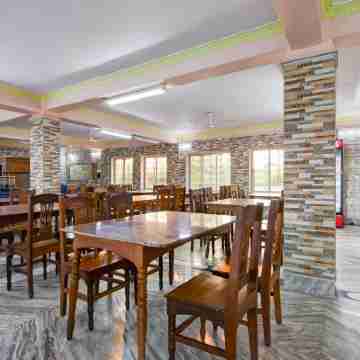 OYO 30341 Hotel Nilachal Dining/Meeting Rooms