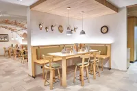 Hotel Maxlhaid - breakfast