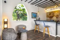 Shooting Star Boutique Hotel - bar
