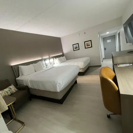 Comfort Inn & Suites Syracuse-Carrier Circle