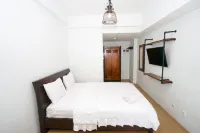 Tamansari Mahogany Apartemen by 7Rm - ที่มีบาร์