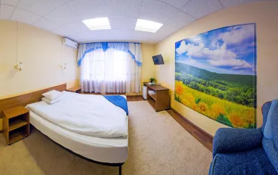 Absolut Lukomor'ye附近的飯店